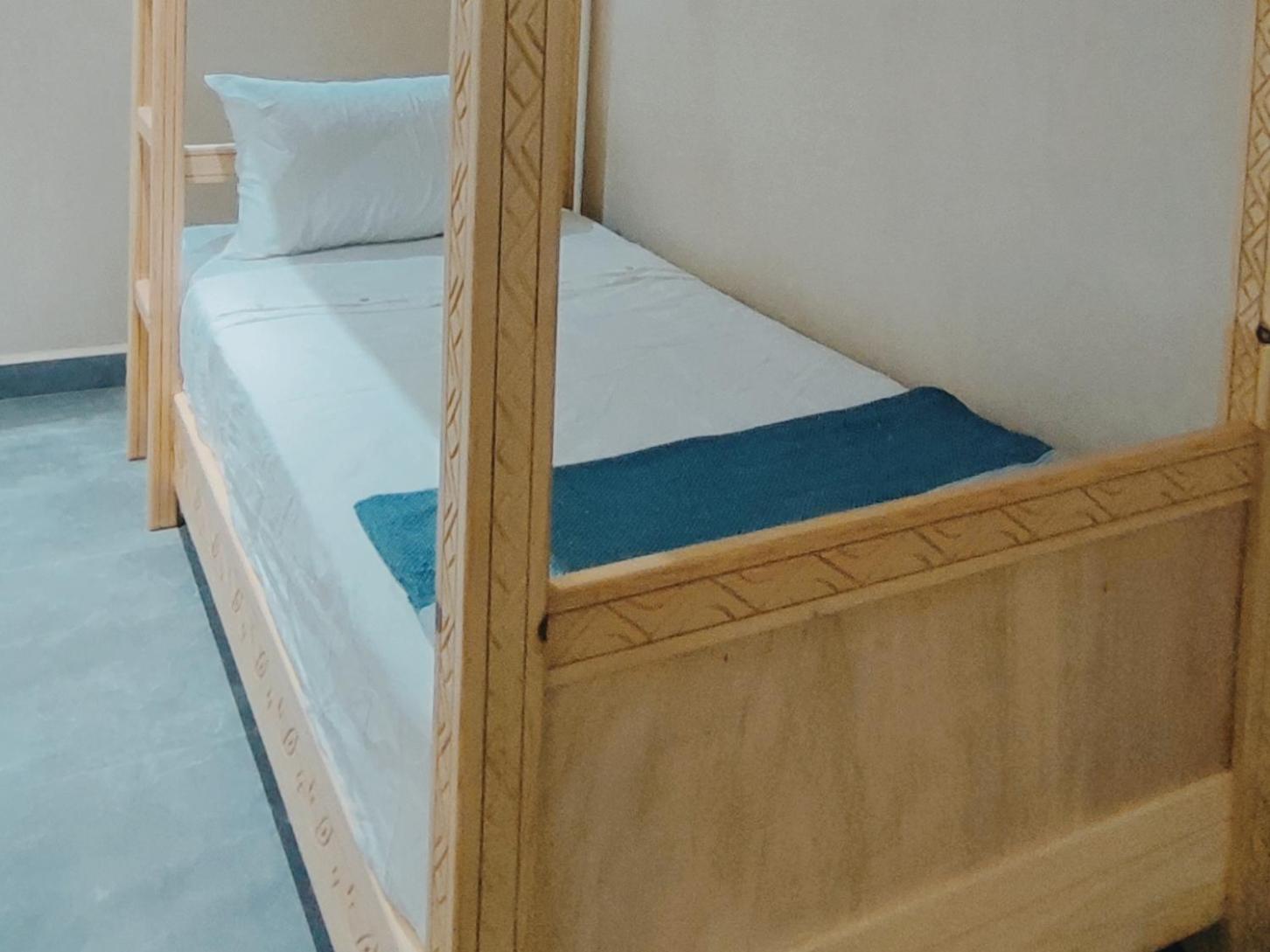 Tayyurt Surf Camp Tamraght Aourir Vandrarhem Imi Mikki Rum bild